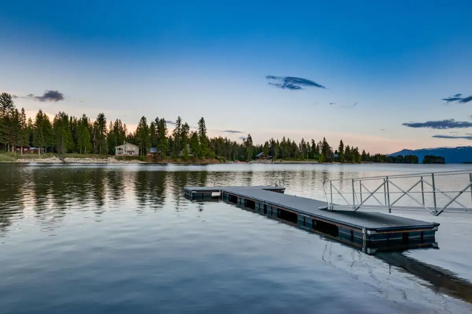 Cascade Lake Idaho Airbnb Wedding Venues near Tamarack Resort